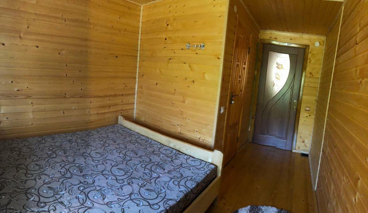 Sadyba Domashniy Zatyshok Pilipets Exterior photo
